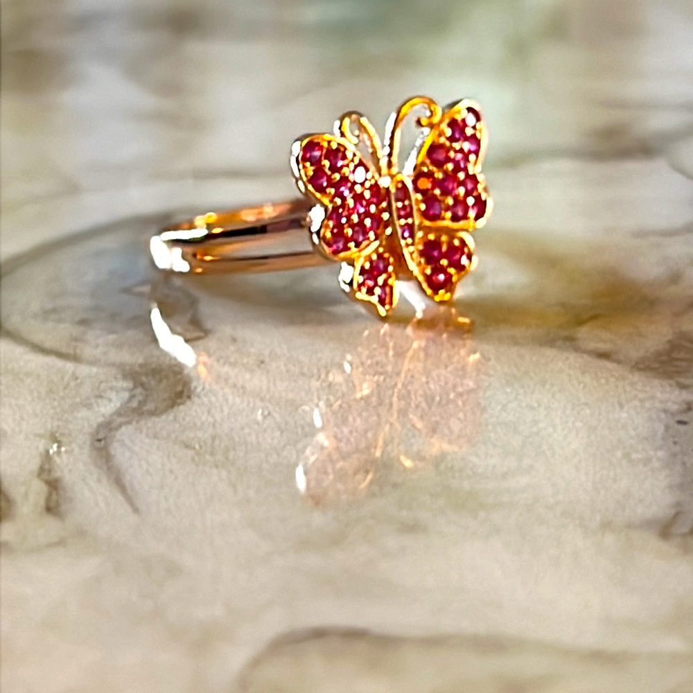 🦋Ruby Red Butterfly Ring - Picture 2 of 3